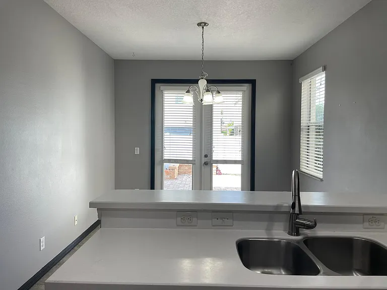 5277 Northlawn Way — Photo 9
