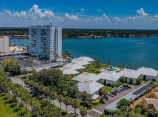 7310 Sunshine Skyway Ln S APT 114, Saint Petersburg, FL 33711