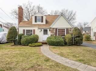 291 Cooper Rd, Rochester, NY 14617