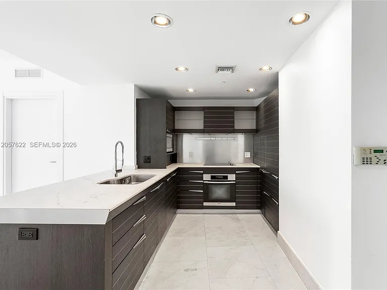 200 Biscayne Boulevard Way #4004 — Photo 8