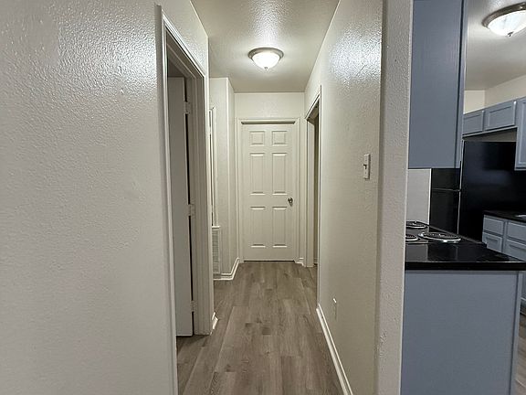 2nd image of 1905 15th St #B
