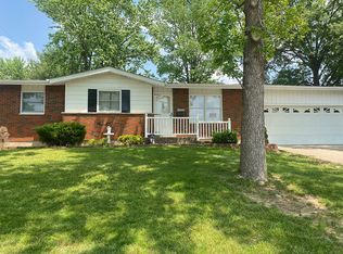 1313 Thomas Dr, Festus, MO 63028