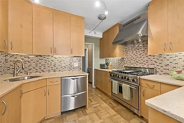 Sold by Digs Realty Group