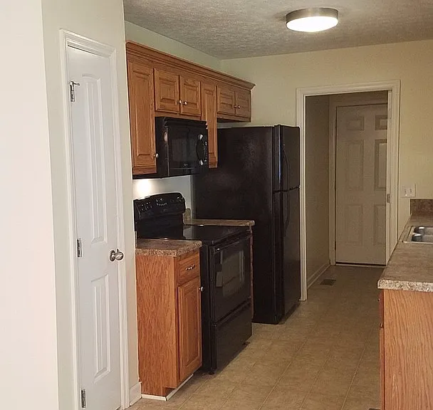 479 Indian Springs Cir — Photo 7
