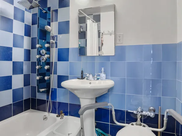 1075 Sheepshead Bay Road image 23 of 32