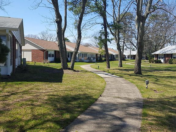 3rd image of 1259D Argyll Cir #100D