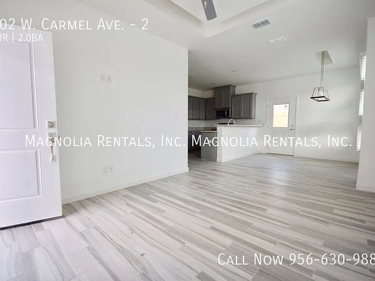 802 W Carmel Ave #2 — Photo 2