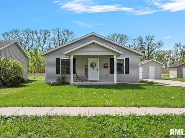 2210 E Enterprise St, Grandview, IL 62702