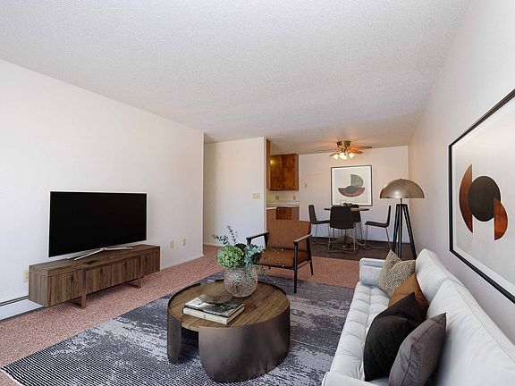 Fargo, ND Betty Ann Apartments | Living