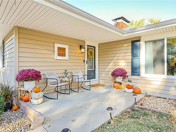 5th image of 3423 N 35th Pl