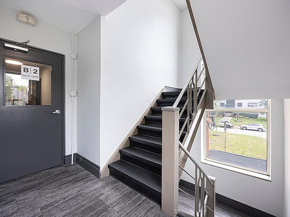5th image of 68 Hillside Dr #406