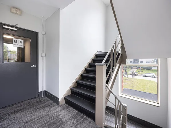 68 Hillside Drive, 68 Hillside Dr, Toronto, ON M4K 2M4
