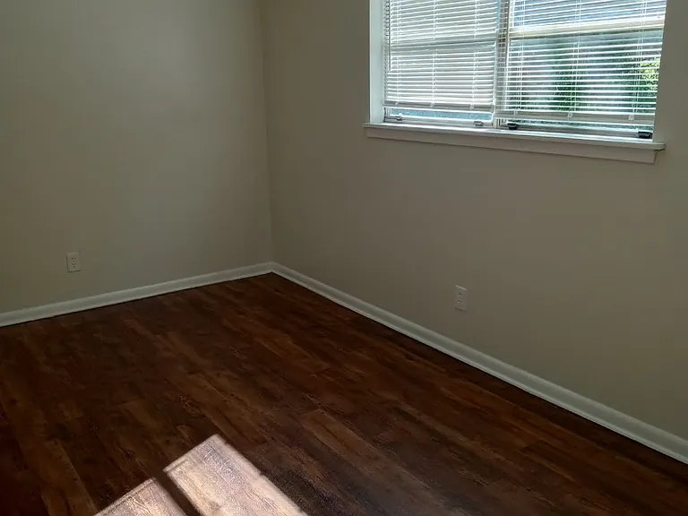 2112 Martin Luther King Jr Dr #6 — Photo 4