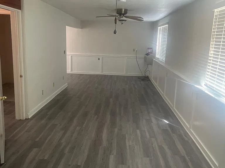 247 B St #1/2 — Photo 6