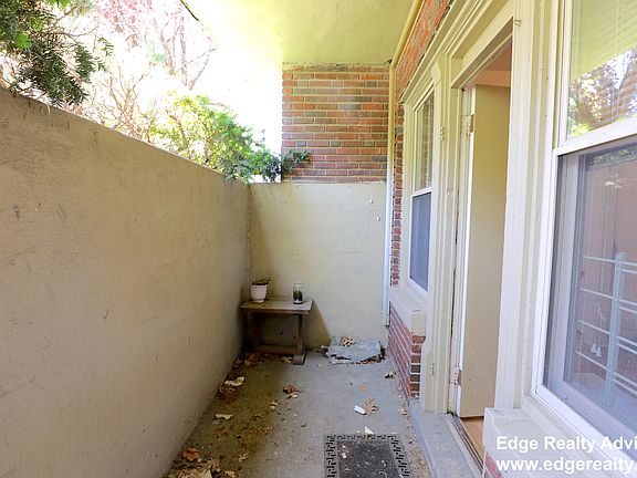 5th image of 130 Brainerd Rd APT 2