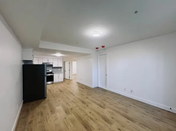 46131 Crestview Dr #B, Chilliwack, BC V2R 6G4