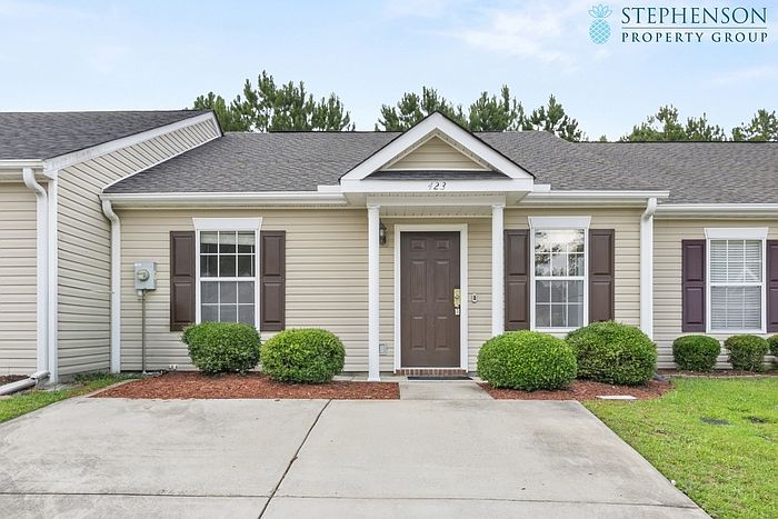 1st image of 423 Elders Pond Cir