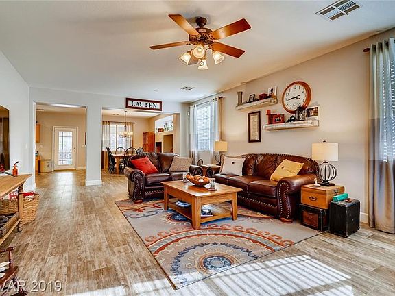 4th image of 2667 Sunday Grace Dr