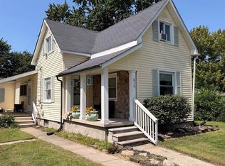 818 S 4th St, Marine City, MI 48039