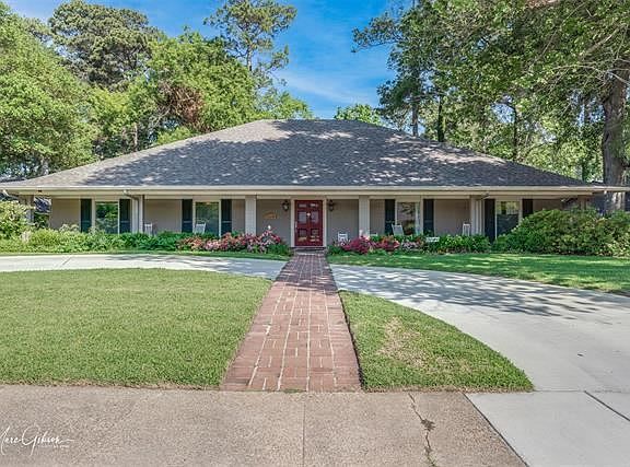 2nd image of 330 Orleans Dr
