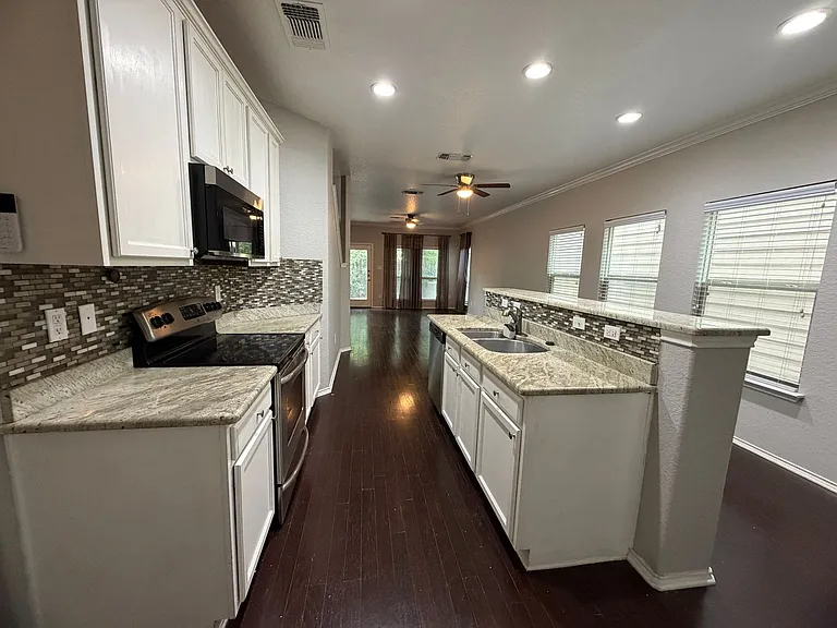 13104 Brook Arbor — Photo 3