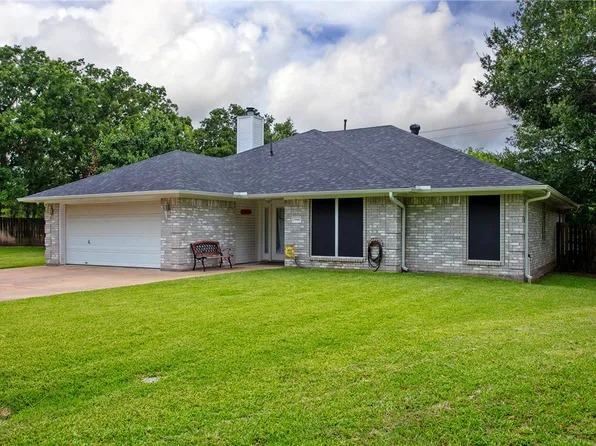 3960 Windfree Dr, College Station, TX 77845