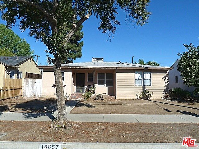 1st image of 16657 Victory Blvd