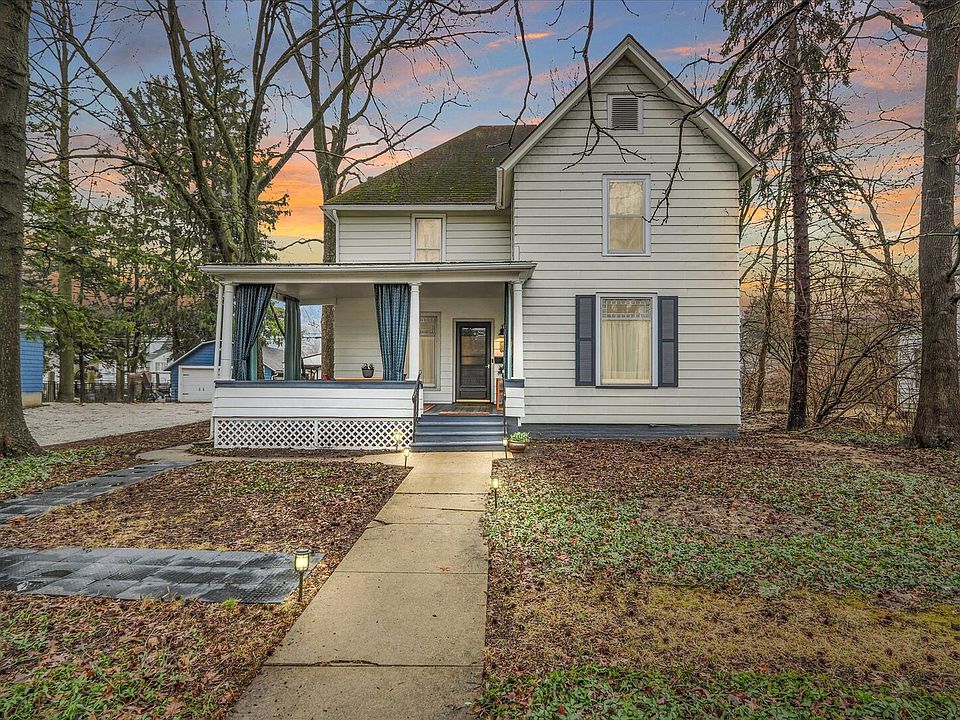 1st image of 1009 W Church St