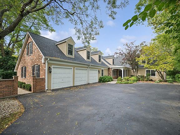 2nd image of 898 Bridlegate Ln
