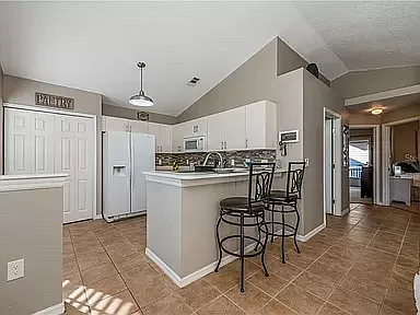 950 Sykes Ct #108 — Photo 5
