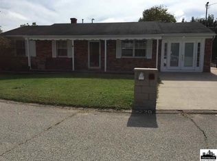 220 Iroquois Trl, Ona, WV 25545