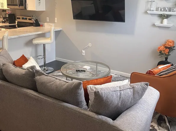 930 S Lipona Rd #D, Tallahassee, FL 32304