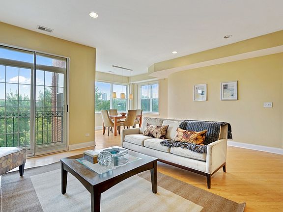 2nd image of 5884 N Ridge Ave #3