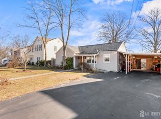 46 Runyon Ave, Edison, NJ 08817