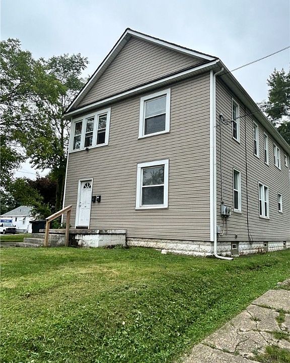 2nd image of 753 Johnston St