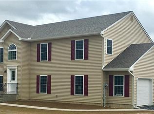 8744 Brown St, Slatington, PA 18080