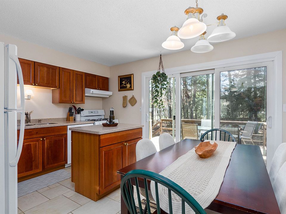 117 Woodcrest Circle, Milton, VT 05468 Zillow