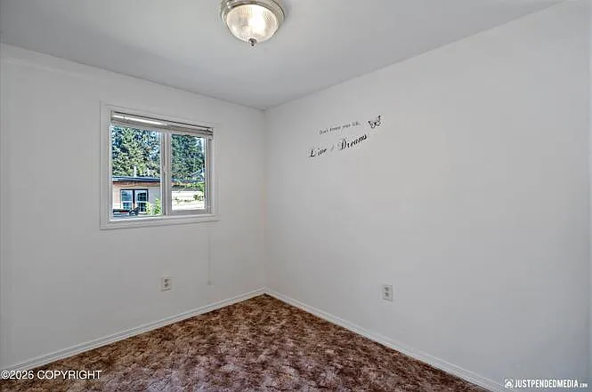 3408 Wyoming Dr — Photo 3