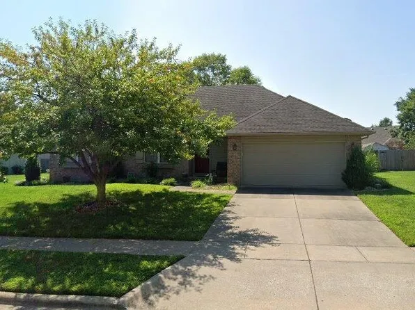 812 E Spring Dr, Ozark, MO 65721