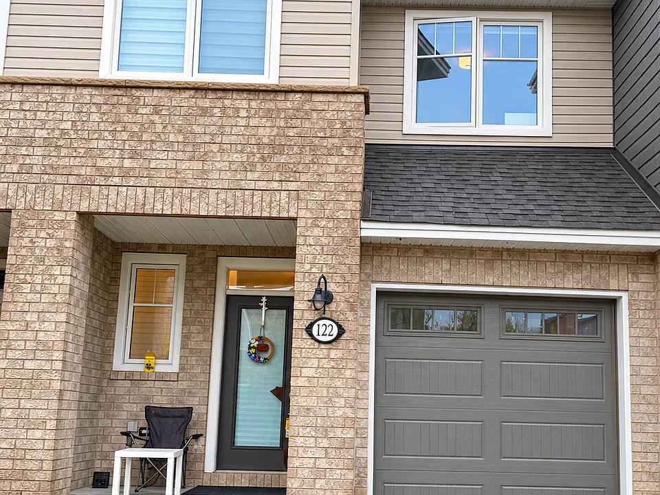 122 Angelonia Cres