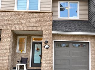 122 Angelonia Cres, Ottawa, ON K1T0Y5