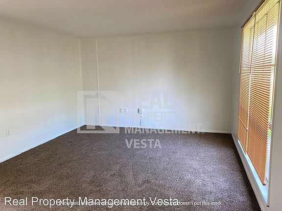 2nd image of 622 Cedarwood Dr