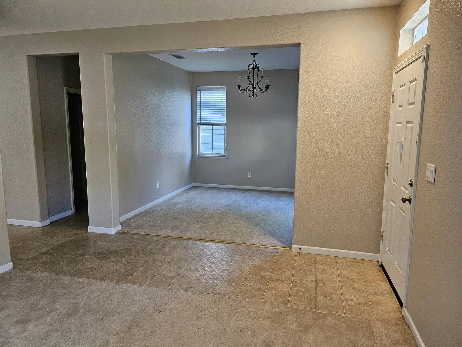 4 bed, 2.5 bath, 2514 sqft, $3,990 — Photo 4