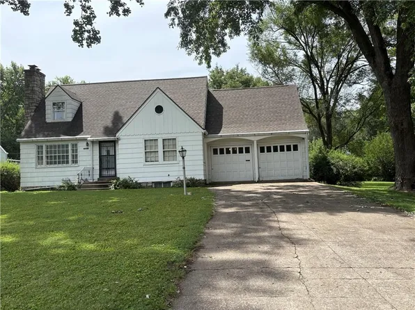 10011 & 10009 E 35th Ter S, Independence, MO 64052