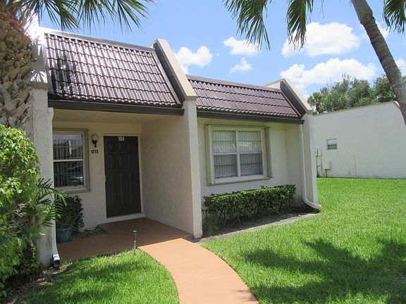 2nd image of 104 Lake Susan Drive