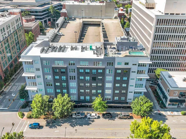 100 E Washington St APT 61, Greenville, SC 29601