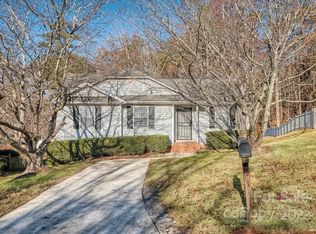 1221 Capps Hollow Dr, Charlotte, NC 28216