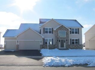 9606 212th St W, Lakeville, MN 55044