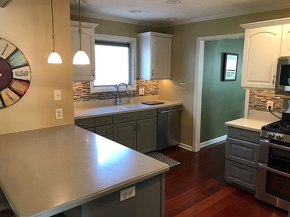 4th image of 4001 N Lancaster Dr