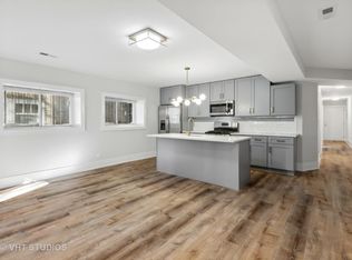 1318 W Winnemac Ave #B, Chicago, IL 60640